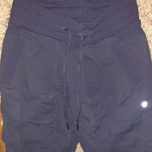 *Lululemon* - Unlined Dance Pants - Size 6